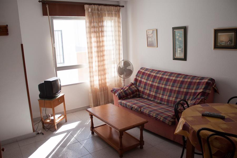Apartamentos Muro, Juana & Charca Коніль-де-ла-Фронтера Номер фото